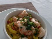 Una foto de curry de camarones