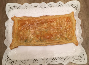 Foto principal de Empanada de morcilla y compota de manzana