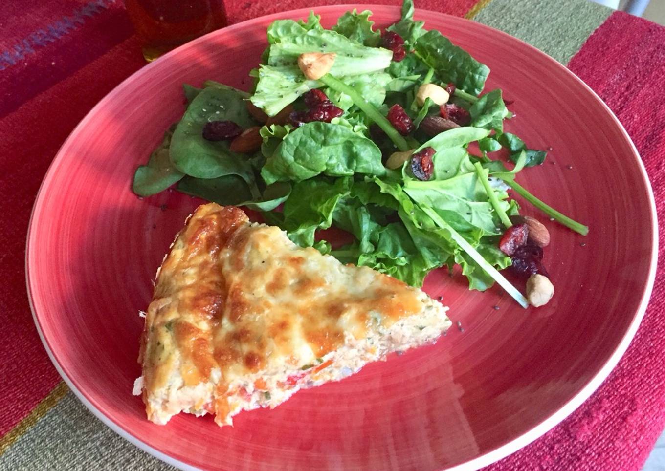 Pastel de atún o pollo con masa de coliflor