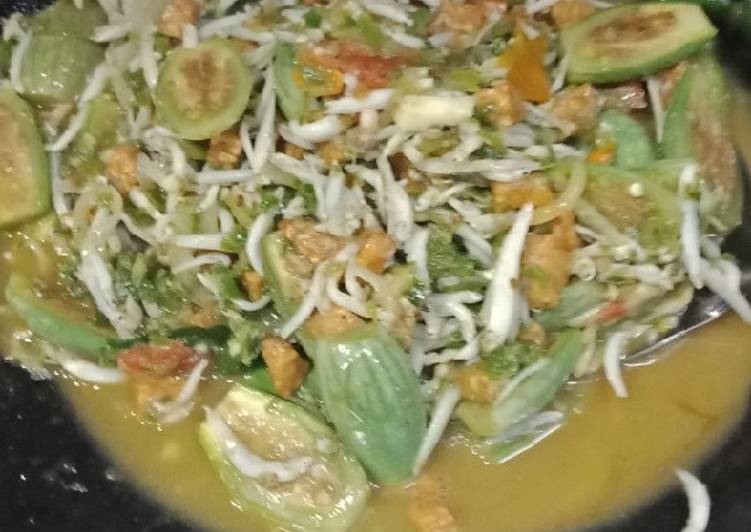 Recipe: Delicious Sambal ijo pedas maknyus