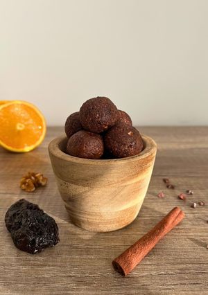 Szilvás-fahéjas sütigolyó 🍡 Téné recept|Gyerekkori emlék a mamám friss szilvalekvárjáról recept fotója