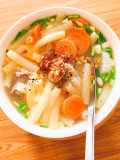 Hình của món Nui nấu sườn non.