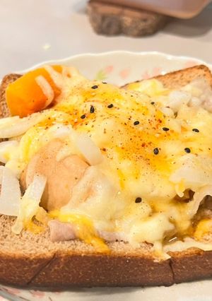 「祥記梅子」油醋牽絲pizza 的食譜成品照片