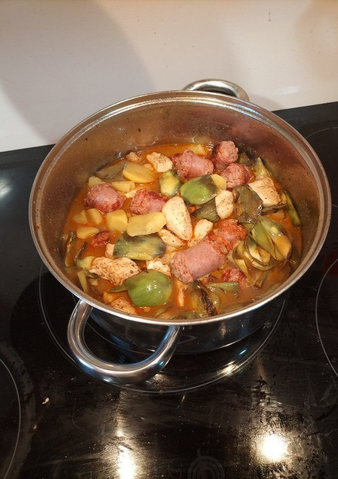 Una foto de Rancho con pollo