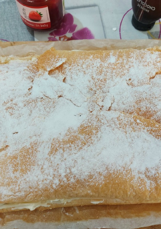 Una foto de Tarta de queso estilo milhojas