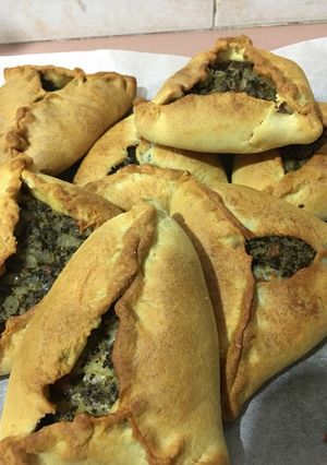 صورة لوصفة فطاير السبانخ بالجبنه