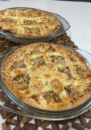 عکسی از دستور تارت هلو و پسته