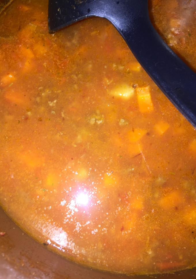 Una foto de Picadillo caldoso