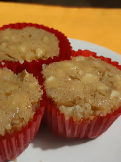 Una foto de Muffins de manzana y canela