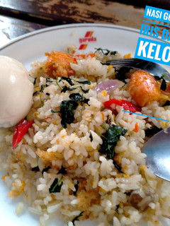 Foto resep 103)Nasi goreng iris daun kelor