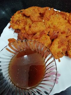 A picture of Moong Daal Pakodi.