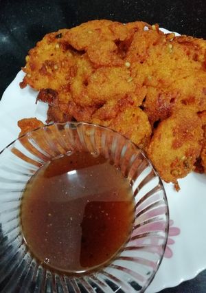 A picture of Moong Daal Pakodi.