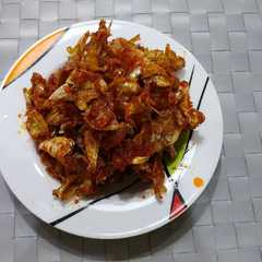 A picture of Ikan Asin Balado.