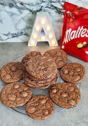 Une photo de Cookies brownie aux maltesers