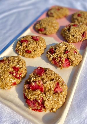 Una foto de Galletitas de avena y frutillas