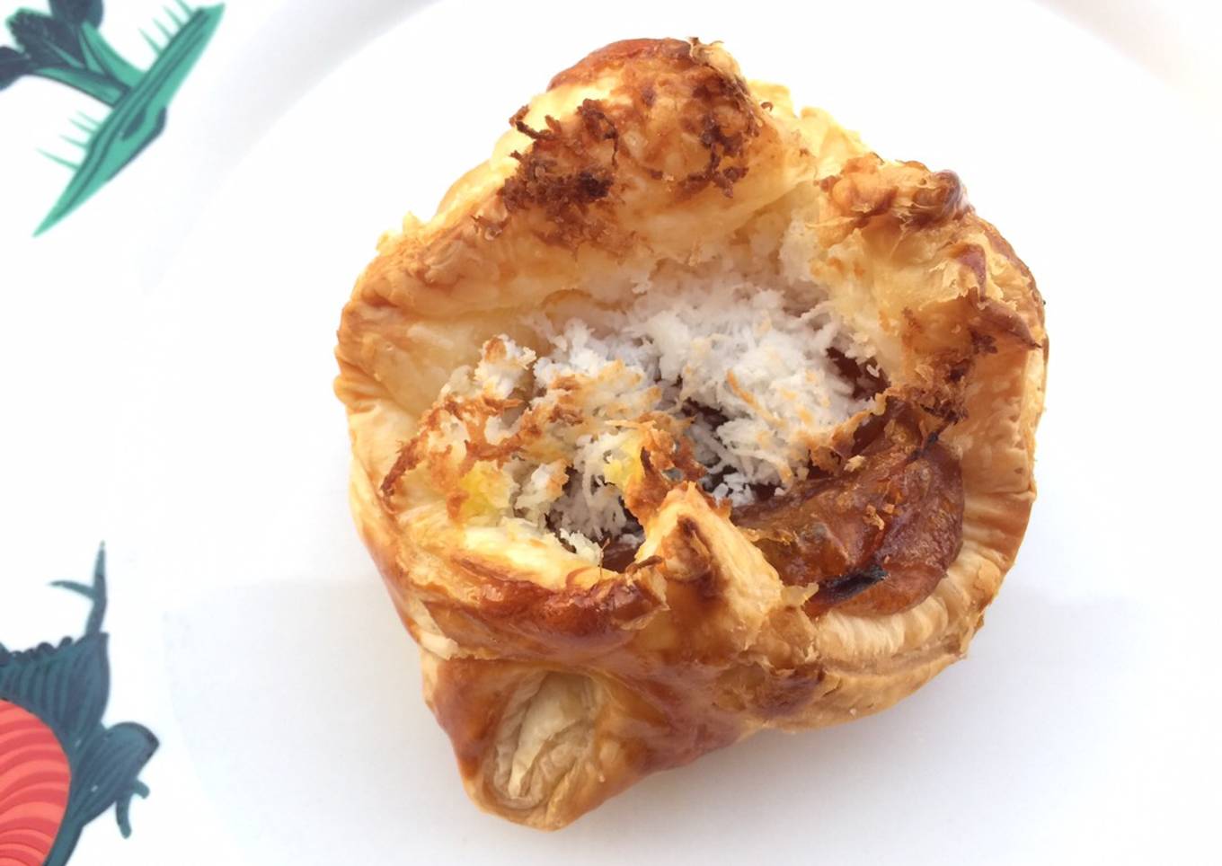 CNY Nian Guo With Fresh Coconut Puff Pastry