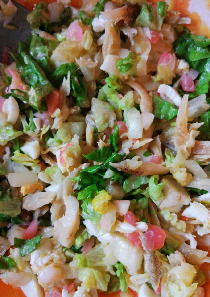Una foto de Ensalada de capellán seco (o bacalao) y limón