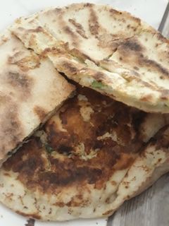 صورة لوصفة فطاير جبن وبيض بالخبز اللبناني