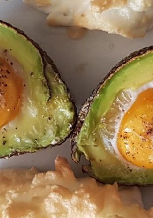 Une photo de 19• Recette Brunch N°1 Avocat à la coq