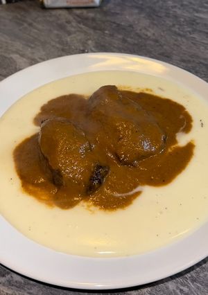 Una foto de Carrilleras al vino tinto con parmentier(olla exprés)