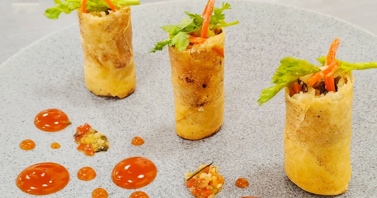 Spring Roll with Ala Thai Sauce