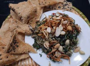 Hình của món Các món với hến (01) : Hến xào xúc bánh đa (bánh tráng).