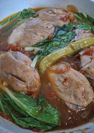 A picture of KINAMATISANG MANOK (Tomato Chicken Stew).