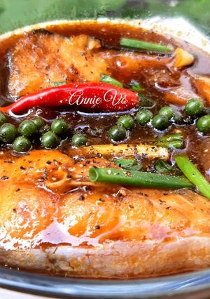 Hình của món Cá bông lau kho tiêu xanh.