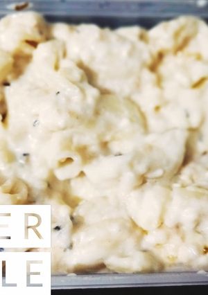 A picture of Mac & cheese (macaroni).