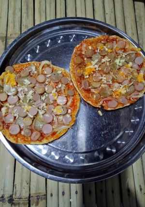 Foto resep Pizza Teflon Topping Sosis & Baso Goreng