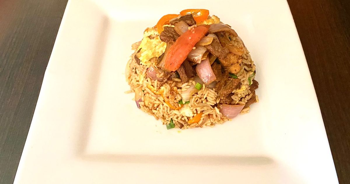 Arroz Chaufa de Lomo Saltado