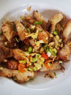 รูปของ หมูกรอบคั่วพริกเกลือ