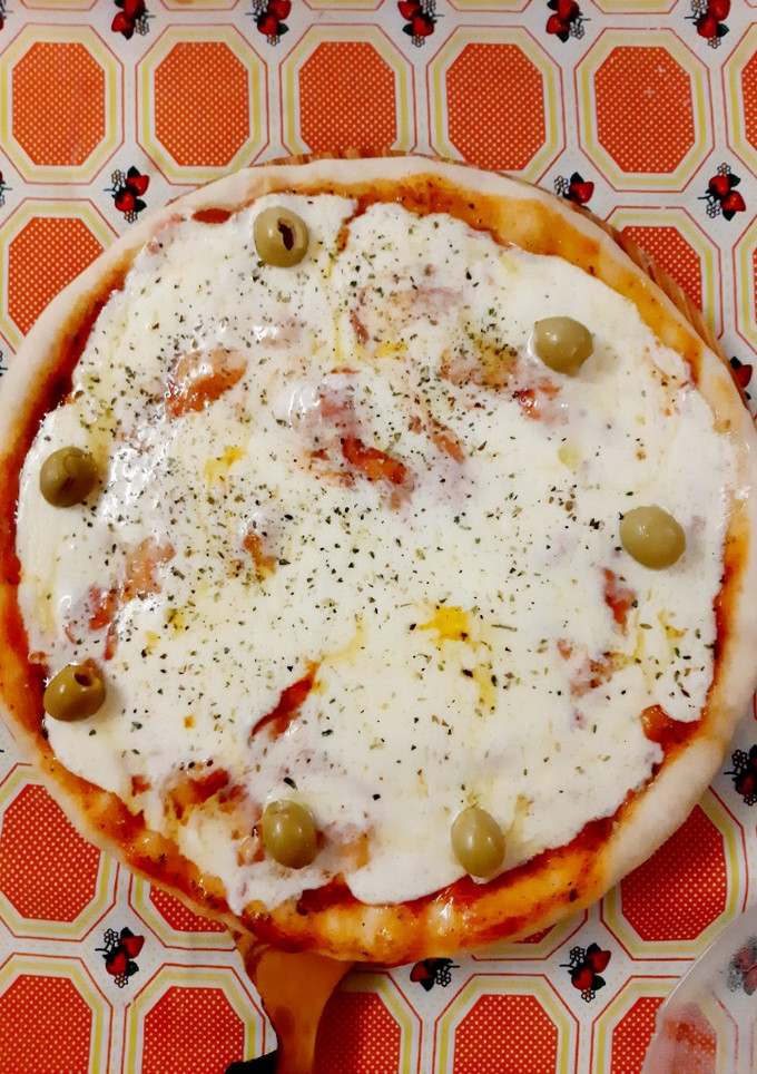 Una foto de Pizza casera con Masa Madre 🍕