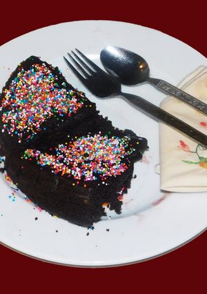A picture of A Gorgeous chocolate cake.