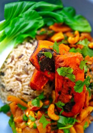 A picture of Charred Sweet Potato Curry.