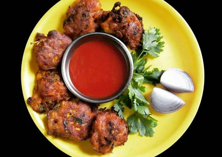 Steps to Make Summer Egg Veggie Pakora

