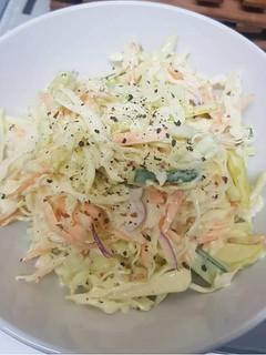 A picture of My coselaw Salad.