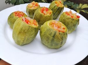 Una foto de Calabacitas rellenas a la mexicana 👌🏼