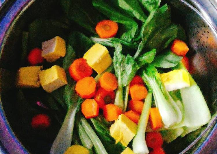 Cara Gampang Menyiapkan Simple Steamed vegetables (for diet) yang Sempurna