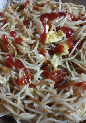 A picture of Egg chowmin.