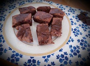 Foto di Brownies pera e cioccolato, senza zucchero