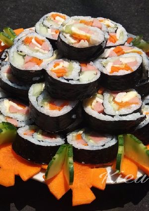 Hình của món Kimbap Hàn Quốc.
