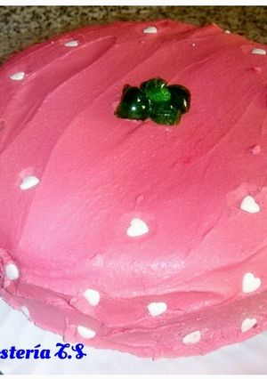 Foto principal de Bizcocho glaseado con almibar de fresa