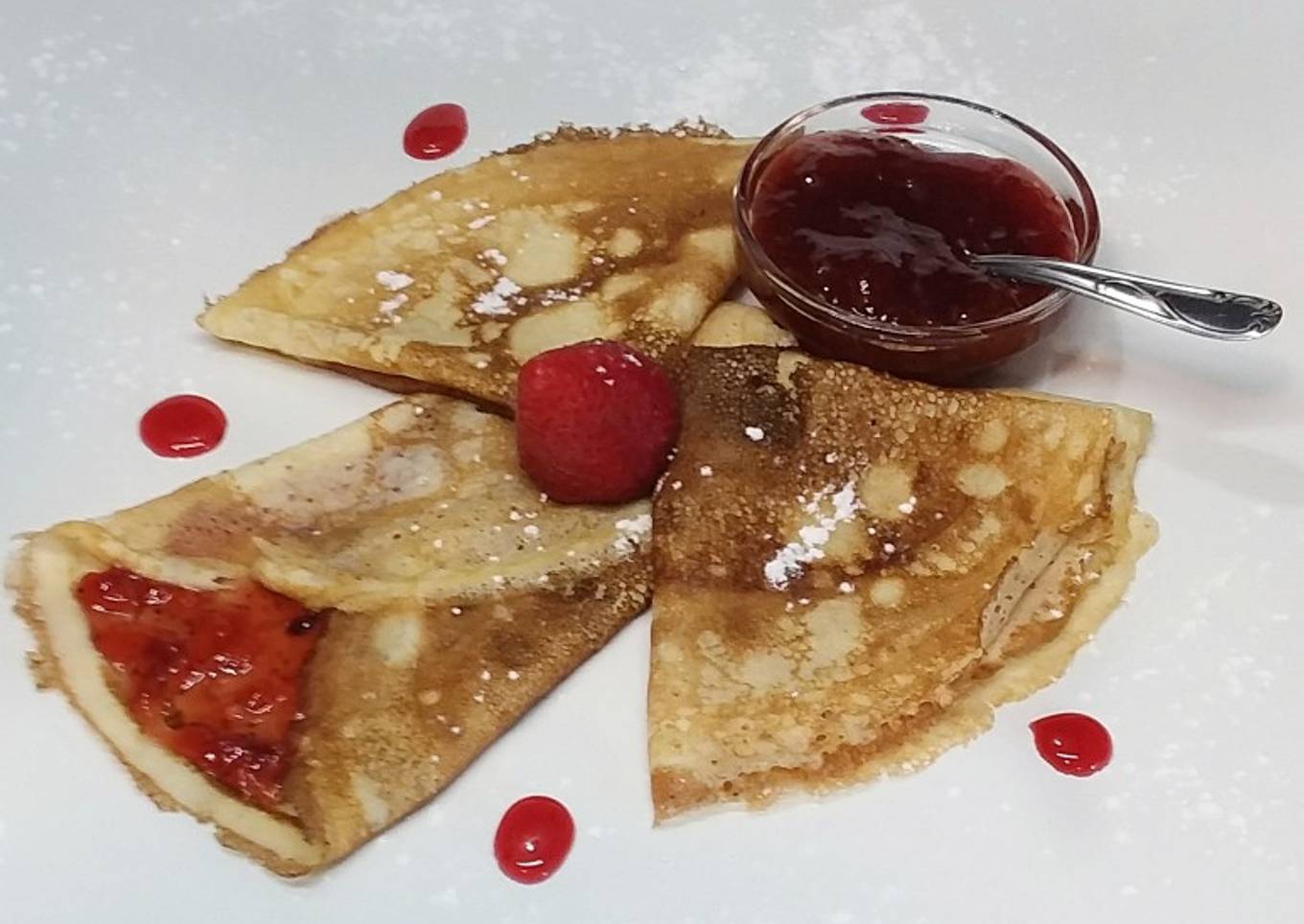 Crepe de mermelada de fresa 😋