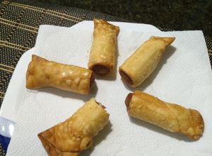 Foto de Enroladinho de salsicha com massa de pastel