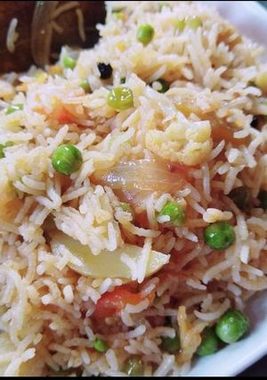 वेजिटेबल पुलाव (vegetable pulao recipe in Hindi) रेसिपी मुख्य फोटो