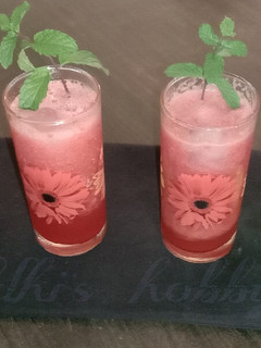 વોટરમેલન જ્યુસ (Watermelon Juice Recipe In Gujarati) રેસીપી મુખ્ય ફોટો