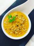Cappuccino di zucca con prezzemolo e semi di canapa