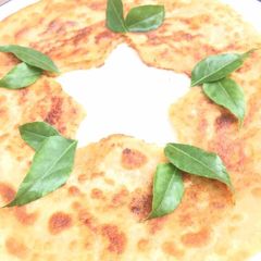 Lachay daar aaloo kay parathay A picture of Lachay daar aaloo kay parathay.