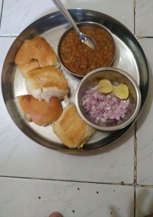 A picture of Pav bhaji.